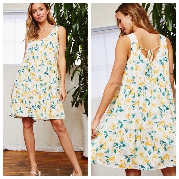 Summer is in the Air Sleeveless V neck Floral Tier Dress - Picture 4 of 5